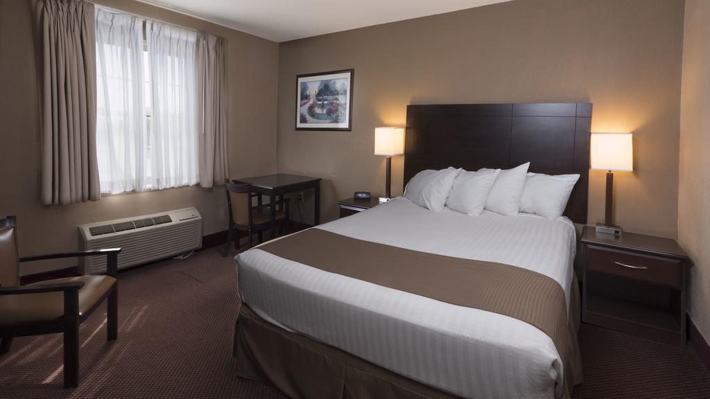 Moberly Inn & Suites Dış mekan fotoğraf