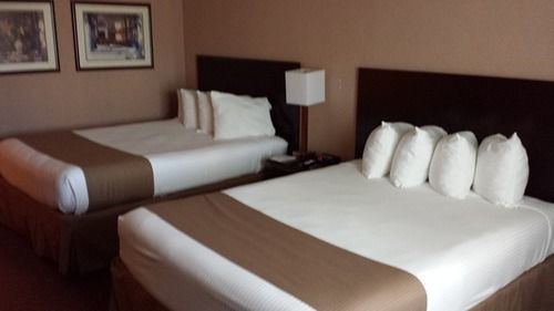 Moberly Inn & Suites Dış mekan fotoğraf