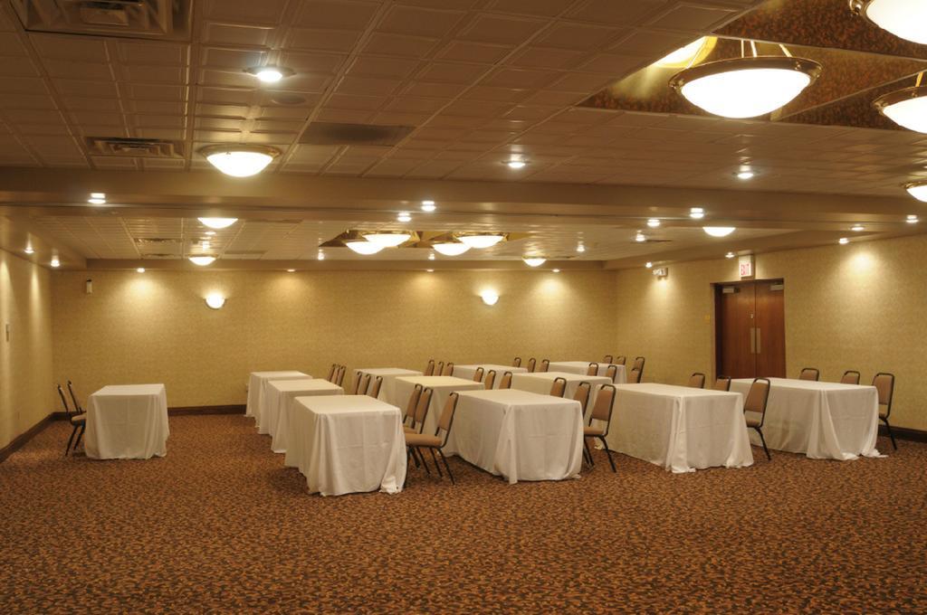 Moberly Inn & Suites Dış mekan fotoğraf
