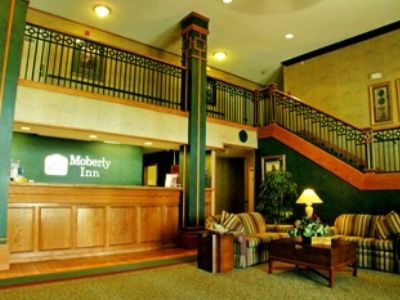 Moberly Inn & Suites Dış mekan fotoğraf